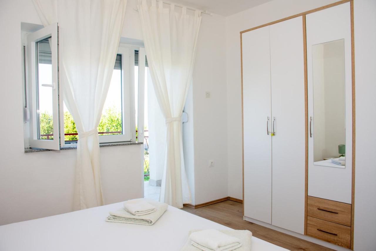 Tomic Apartment Novi Vinodolski Exterior photo